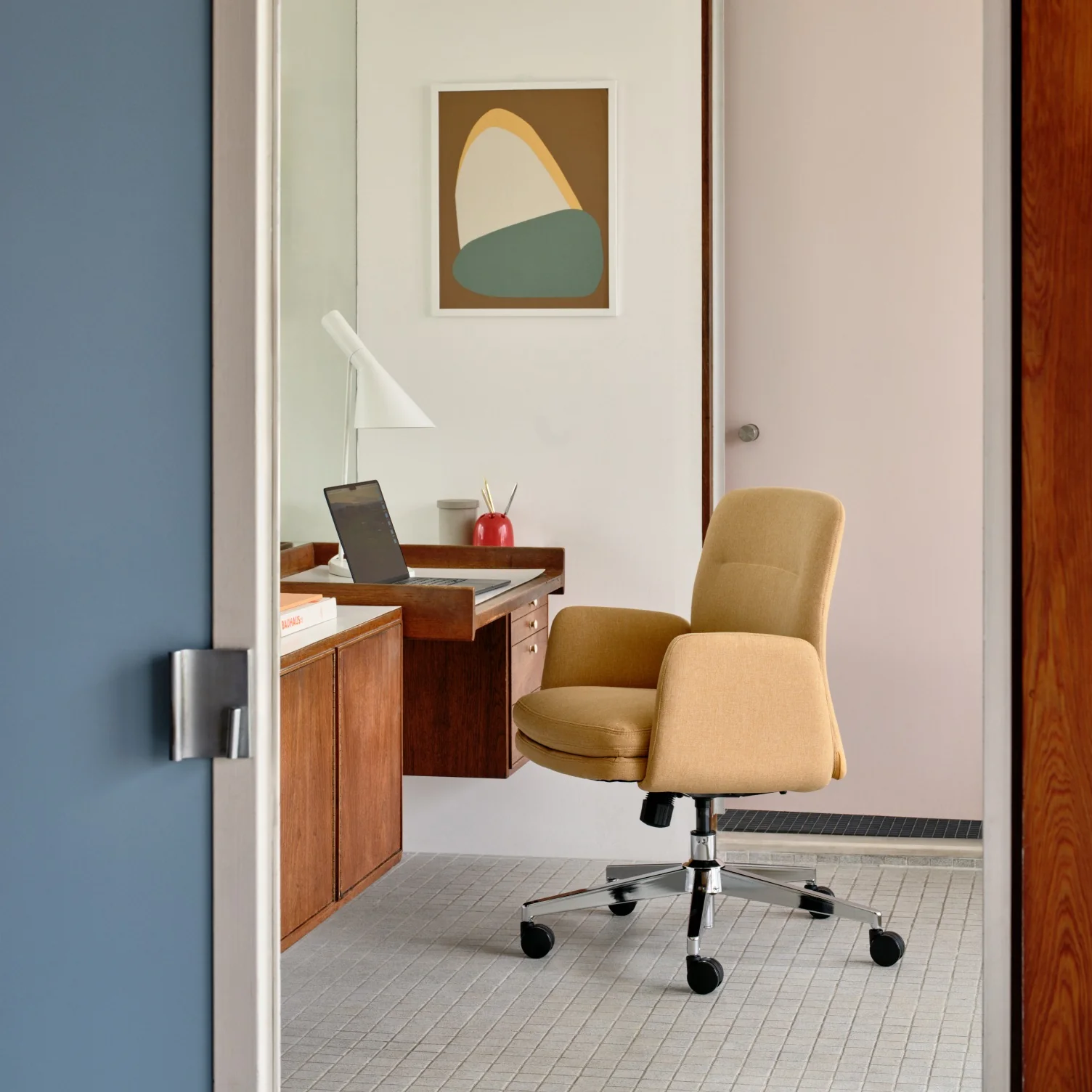 Softside Chair - Image 59